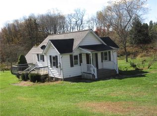 351 W Sunbury Rd, Butler, PA 16001