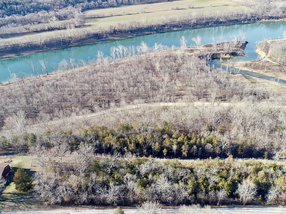 2nd image of 389 Lookout Road