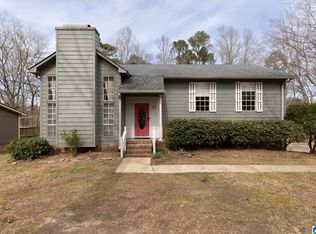 3240 Larabee Ln, Bessemer, AL 35023