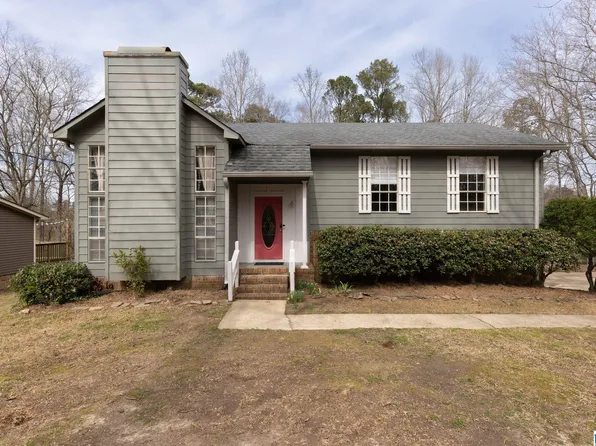 3240 Larabee Ln, Bessemer, AL 35023