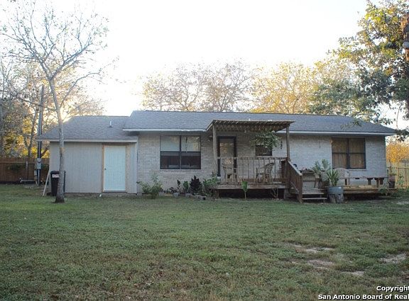 4th image of 419 Meadowgrove Ln
