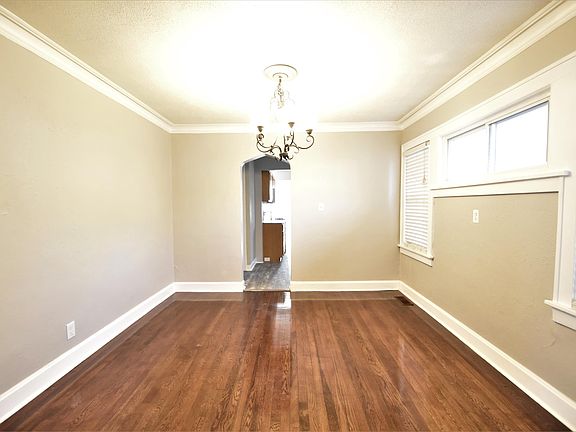 3rd image of 7440 Lydia Ave