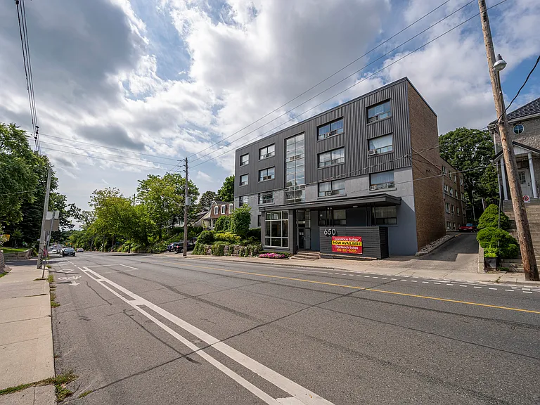 650 Woodbine Ave — Photo 12