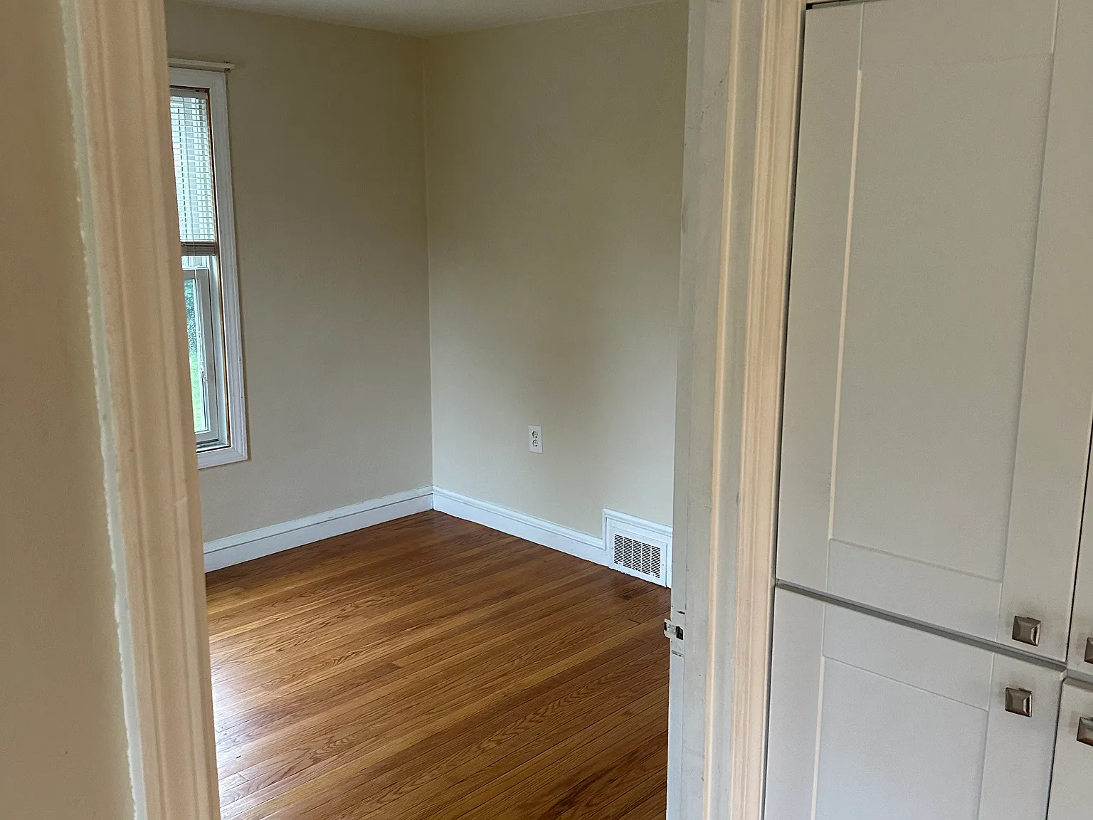 2 bed, 835 sqft, $2,100 — Photo 4