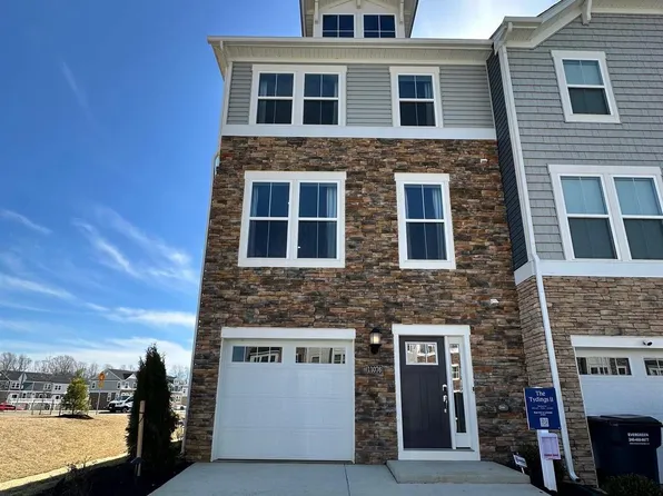 10798 Cosmic Pl, White Plains, MD 20695