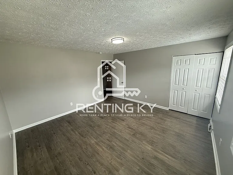 1642 Foxhaven Dr — Photo 12