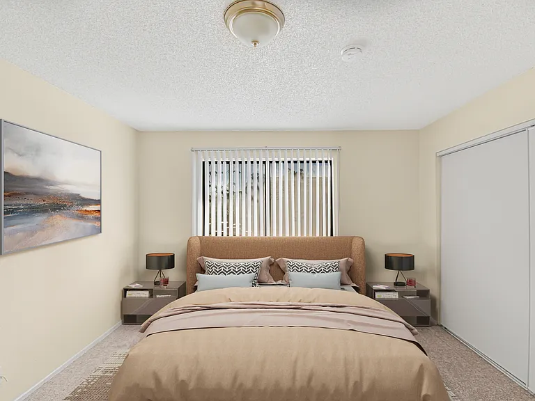 1341 E Avenue R — Photo 7