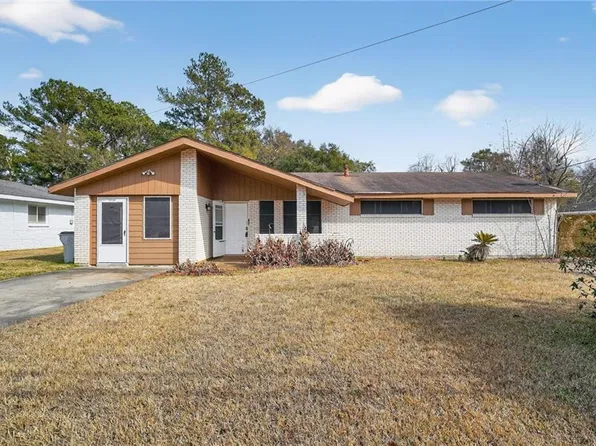 12744 Middlewood Dr, Baker, LA 70714