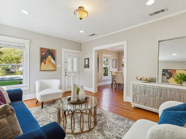 5926 Llano Ave, Dallas, TX 75206