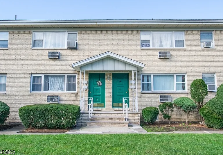 20 Halsey Ave #18 — Photo 2