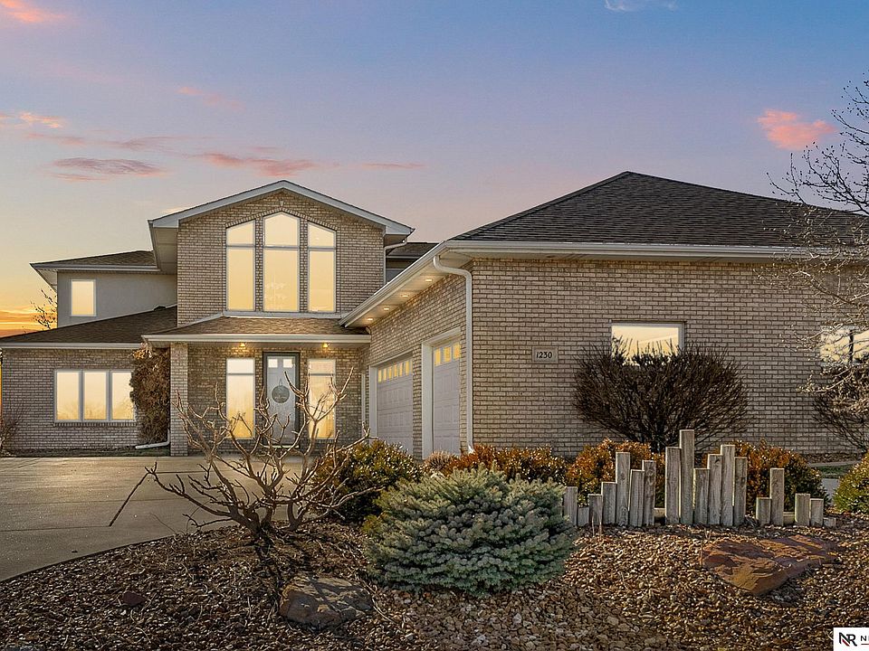 1st image of 1230 Pelican Bay Pl