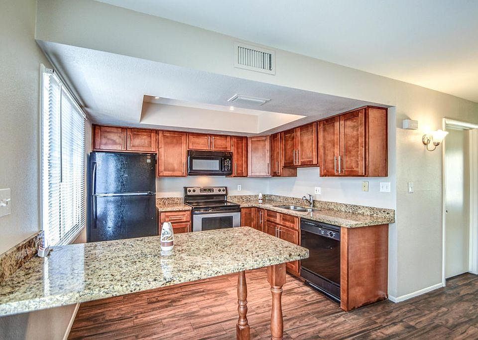 1st image of 225 N Standage Unit 17