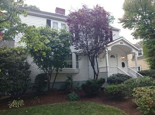 806 W Roxbury Pkwy, Brookline, MA 02467