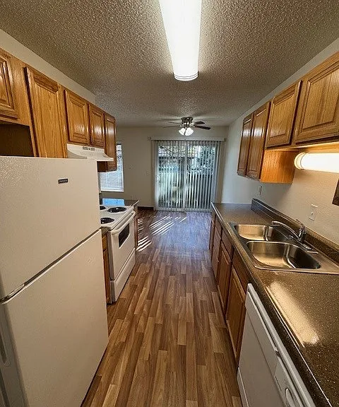 Crescent Ridge — Photo 1