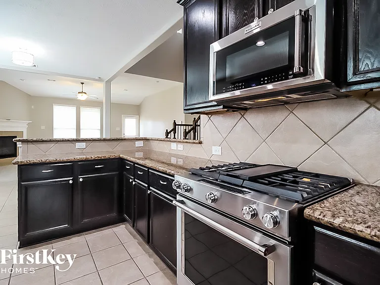 30807 Gardenia Trace Dr — Photo 6