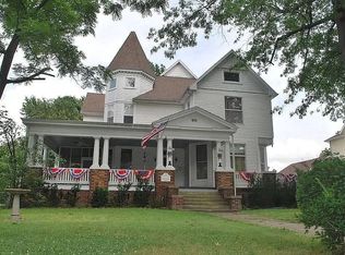 1324 N Washington Ave, Springfield, MO 65802