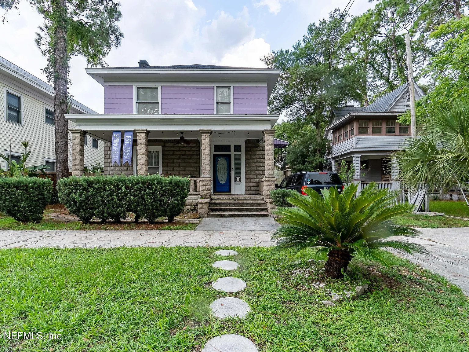 3 bed, 2.0 bath, 1968 sqft, $2,000 — Photo 1