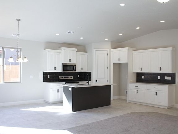 4th image of 358 W Camino Borde