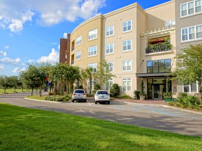 200 River Landing Dr #B301, Charleston, SC, 29492
