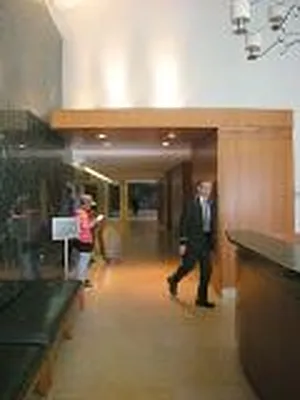 Sold by Manhattan Boutique Real Estate | media 21