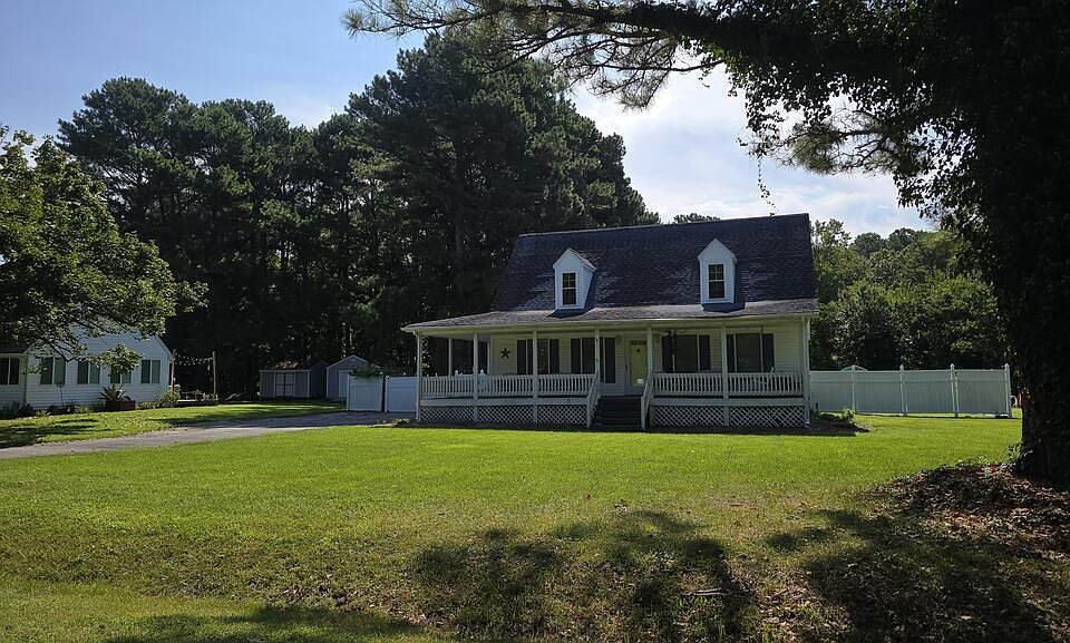 1st image of 4 Nelson Dr