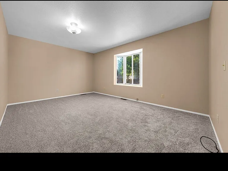 1985 Ponderosa Dr — Photo 12