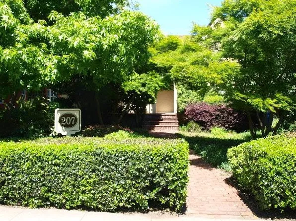 207 Miller Ave, Mill Valley, CA 94941