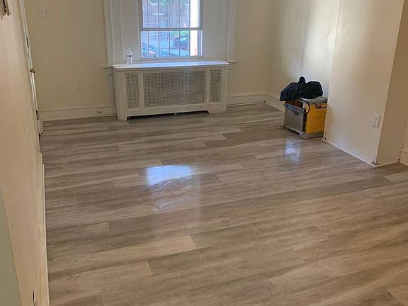 3rd image of 5119 Hazel Ave #1