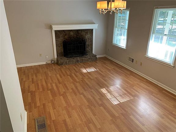 5th image of 4500 Branchwood Ct