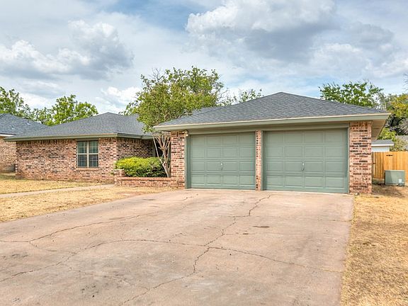 2nd image of 3822 Driftwood Dr