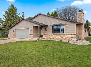 1138 Trailwood Dr, De Pere, WI 54115