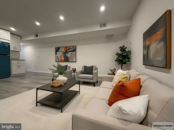 45 E High St, Pottstown, PA