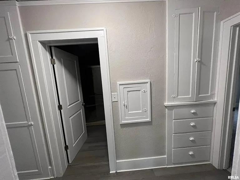 jpg