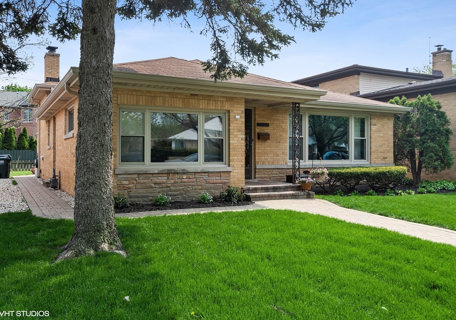 3837 W Sherwin Ave, Lincolnwood, IL 60712 Zillow