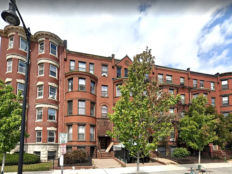 Beacon St — Photo 10