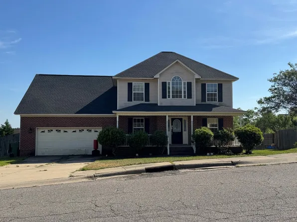 5419 Spreading Branch Rd, Hope Mills, NC 28348