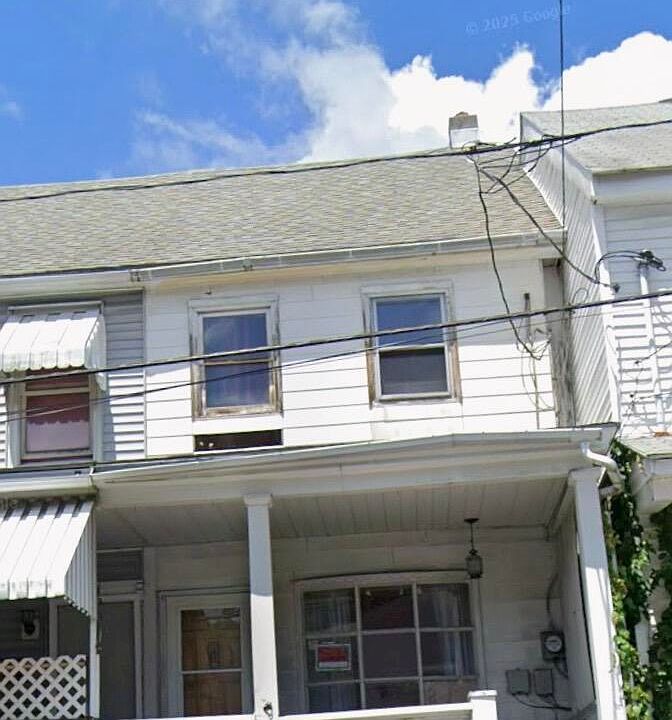 1st image of 237 W Patterson St