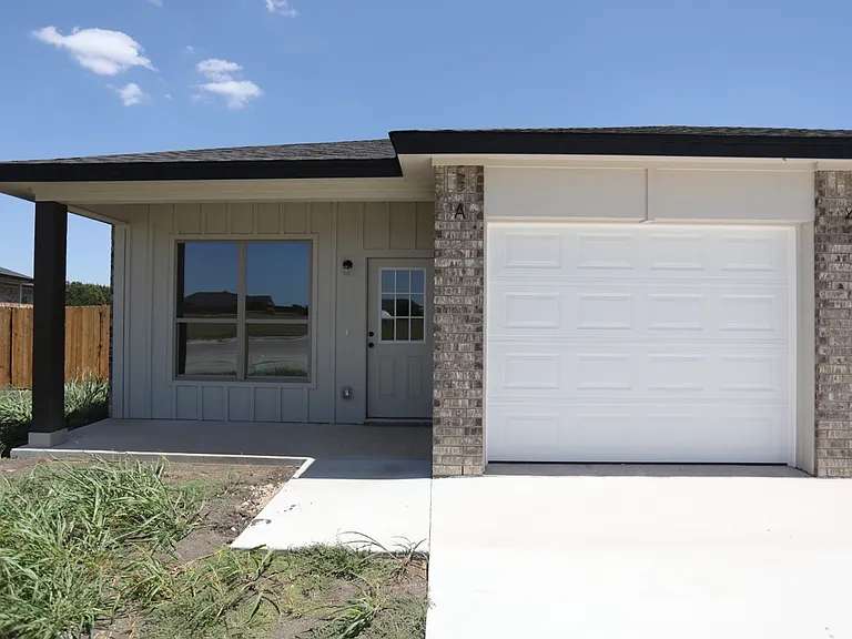 4144 Long Creek Ln #A — Photo 1