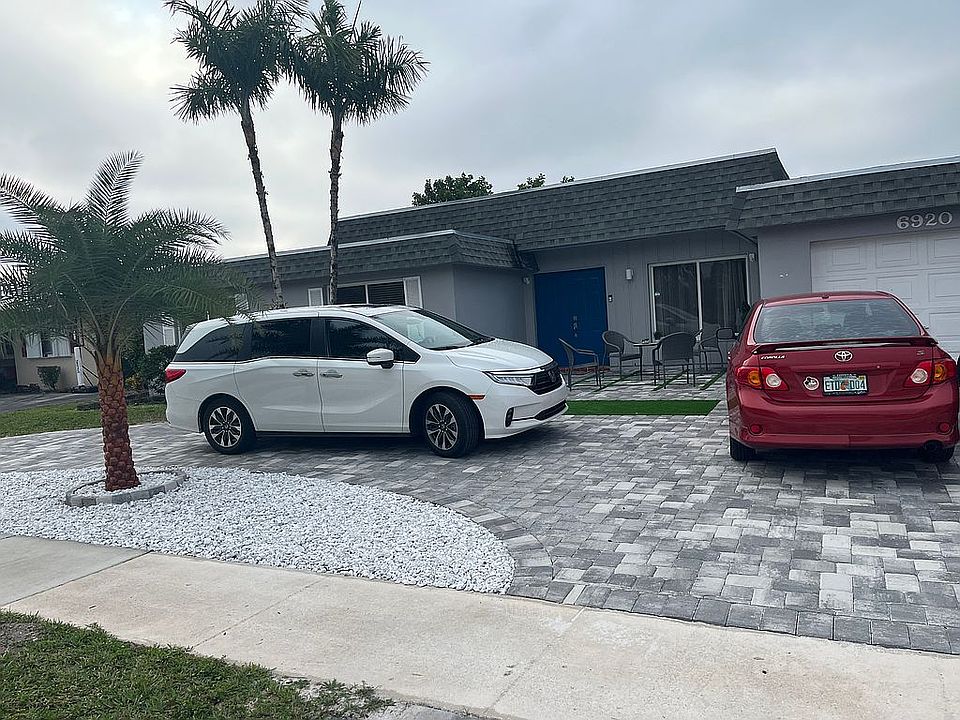 1st image of 6920 NW 82nd St