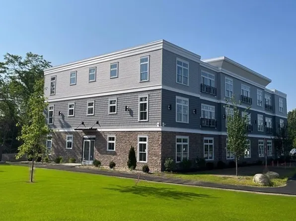 7 Cross St #201, Wilmington, MA 01887