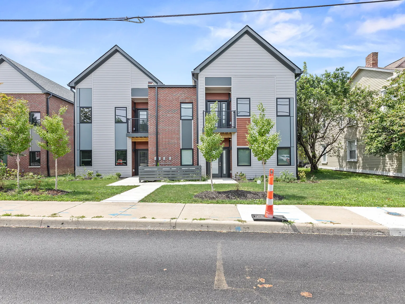 1 bed, 780 sqft, $1,300 — Photo 4