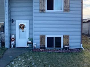 1807 31st St W, Williston, ND 58801