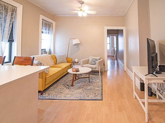3rd image of 338 E 67th St APT 24