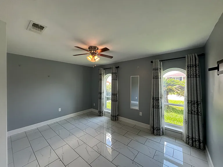 298 Cottonwood Dr — Photo 6