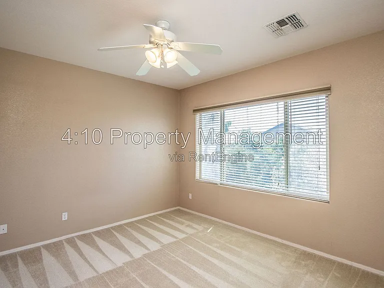 951 E Bellerive Pl — Photo 14