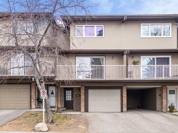 1055 E 72nd Ave NW #72, Calgary, AB T2K 5S4