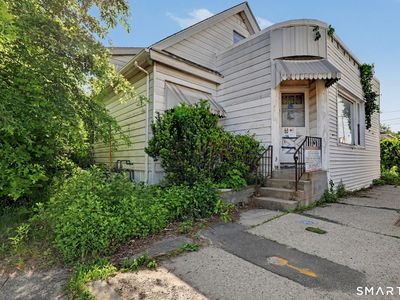 392 Hill Street, Waterbury, CT, 06704