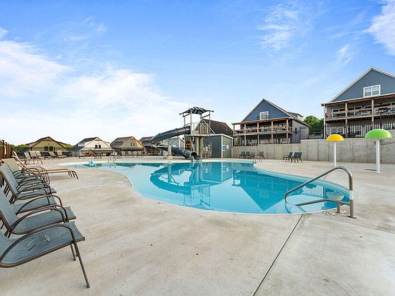 5th image of 220 Branson Cove Boulevard #22