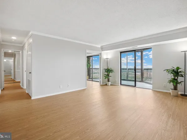 5901 Mount Eagle Dr APT 1610, Alexandria, VA 22303