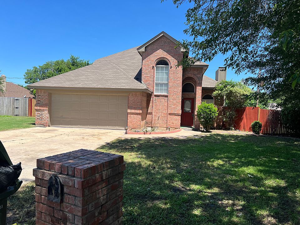 1st image of 1121 Cherrytree Dr